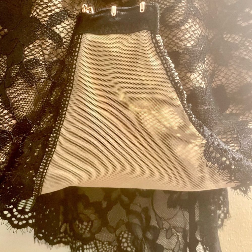 Pinsy Black Lace Plus-Size Medium Shaping Bodysuit
SIZE 2X ⭐️NWT⭐️ - Picture 11 of 12